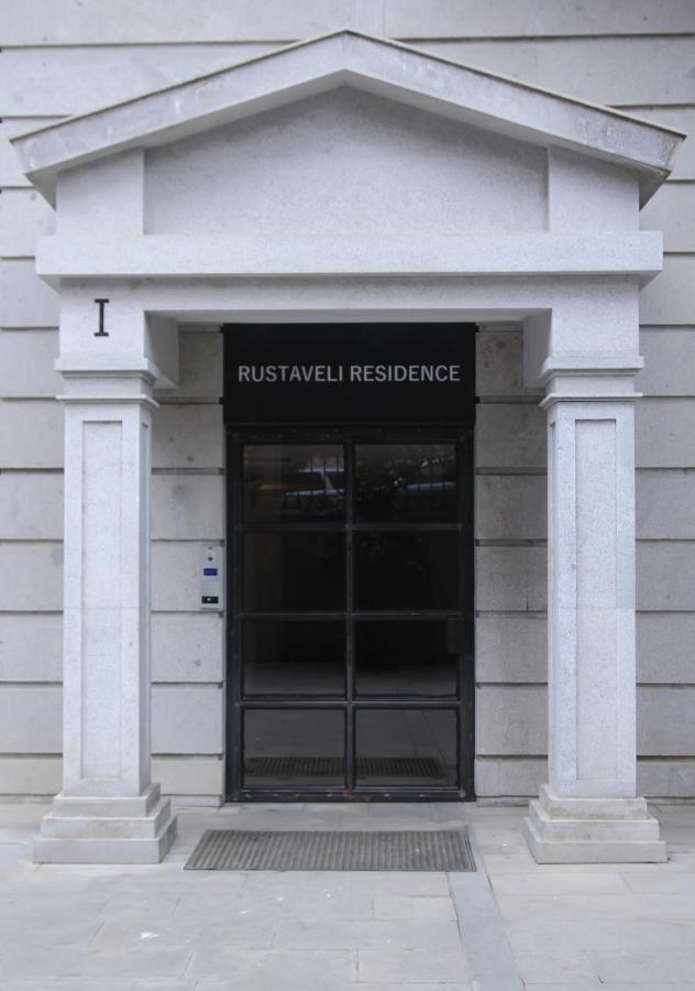 Parilament On Rustaveli 4 Rooms Tiflis Dış mekan fotoğraf