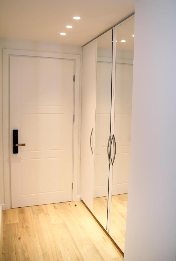 Parilament On Rustaveli 4 Rooms Tiflis Dış mekan fotoğraf