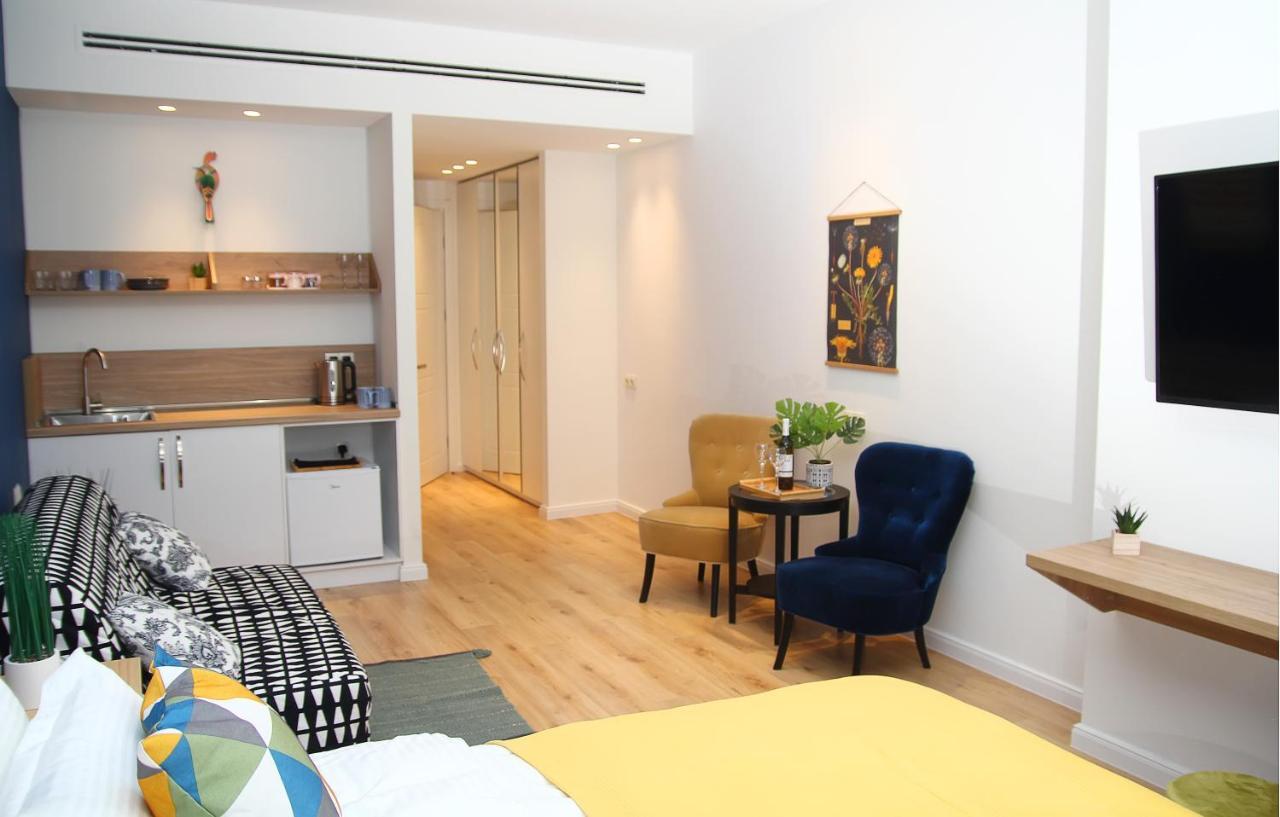 Parilament On Rustaveli 4 Rooms Tiflis Dış mekan fotoğraf